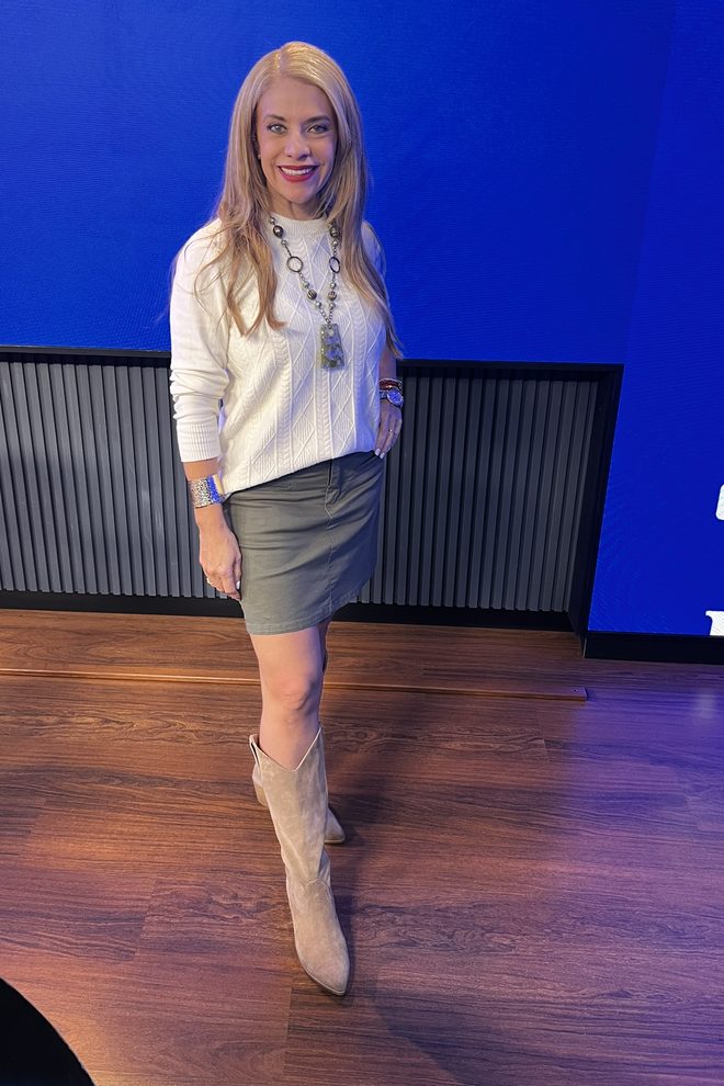 Cynthia Noguera en el set de La Tribu 650 AM